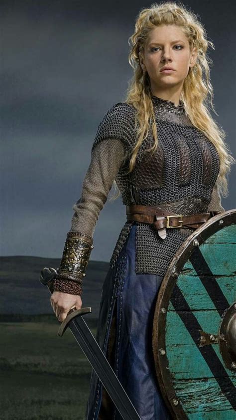 vikings femme lagertha|11 facts about Viking queen Lagertha 